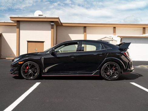 Used 2017 Honda Civic Type R image 22