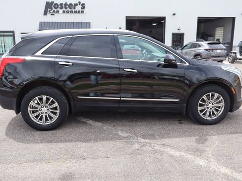 Used 2018 Cadillac XT5 Luxury w/ Driver Awareness Package AWD/4WD image 9