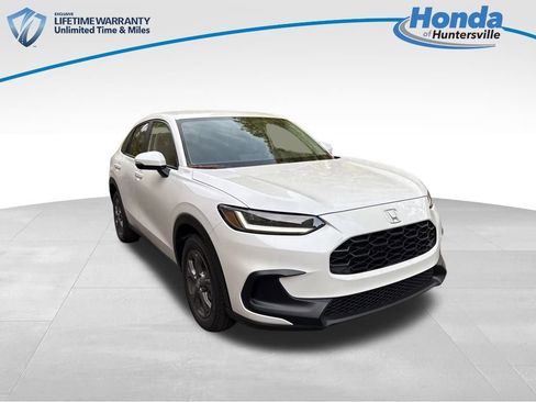 New 2026 Honda HR-V LX image 1