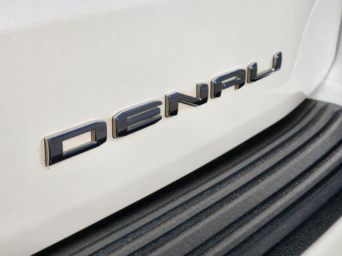 Certified 2023 GMC Yukon XL Denali Ultimate image 10