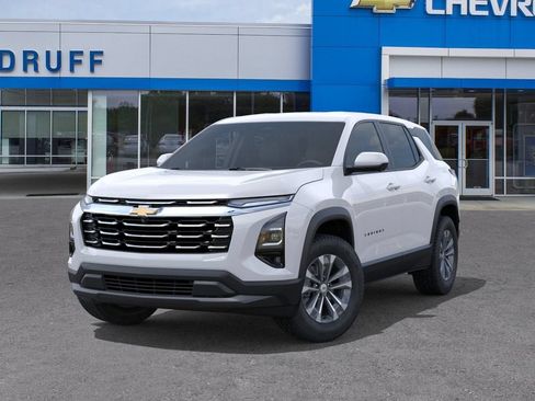 New 2026 Chevrolet Equinox LT w/ Safety and Technology Package FWD image 6