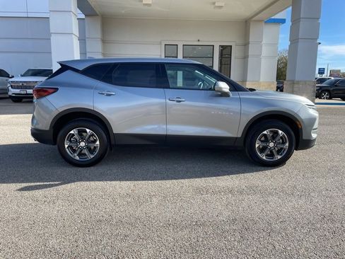 Used 2025 Chevrolet Blazer LT image 6