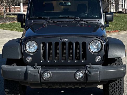 Used 2017 Jeep Wrangler Sport image 8