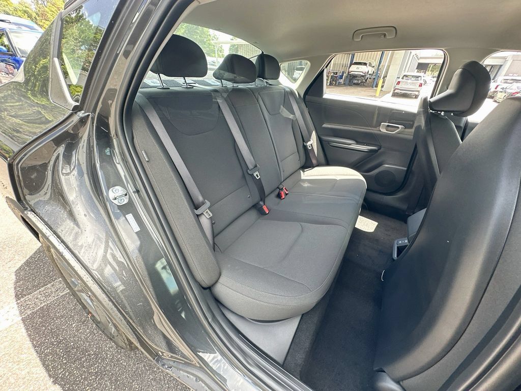 New 2026 Kia K4 FWD image 24