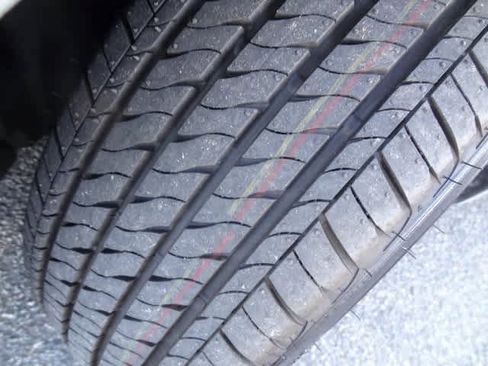 Used 2025 Toyota Corolla LE image 29