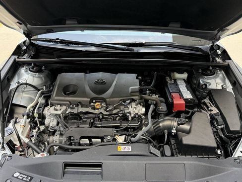 Used 2024 Toyota Camry SE FWD image 14