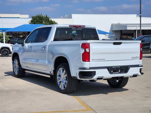 New 2026 Chevrolet Silverado 1500 High Country w/ High Country Premium Package image 3
