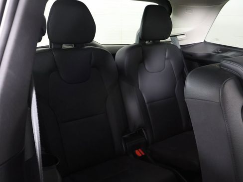 Used 2023 Volvo XC90 B6 Core w/ Climate Package AWD/4WD image 35