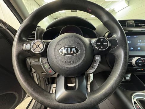 Used 2019 Kia Soul w/ Option Group 020 FWD image 27