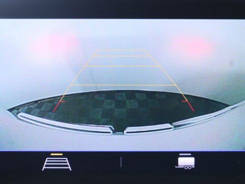 Used 2020 GMC Sierra 1500 4x4 Crew Cab w/ Sierra Value Package image 19