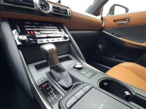 Used 2022 Lexus IS 300 w/ Accessory Package RWD image 40