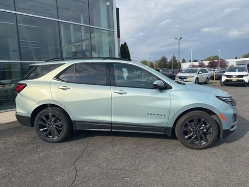 Used 2022 Chevrolet Equinox RS AWD/4WD image 5