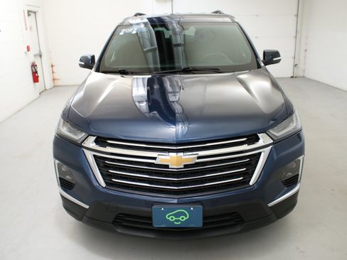 Certified 2023 Chevrolet Traverse LT w/ LPO, Floor Liner Package AWD/4WD image 3