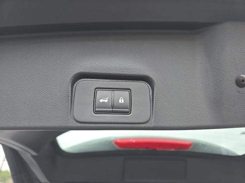 Used 2023 Nissan Rogue SV w/ SV Premium B Package image 14