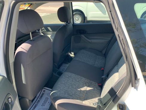 Used 2005 Ford Focus SE image 15