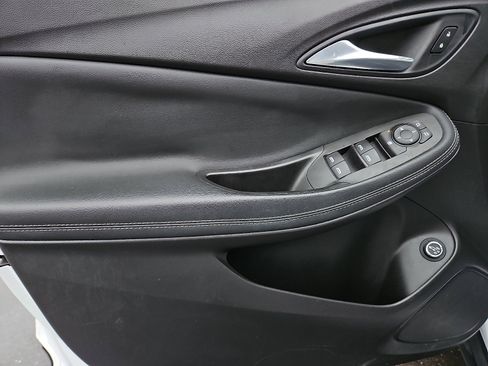 Certified 2021 Buick Encore GX Select w/ Advanced Technology Package image 12