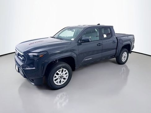 New 2026 Toyota Tacoma SR5 image 3