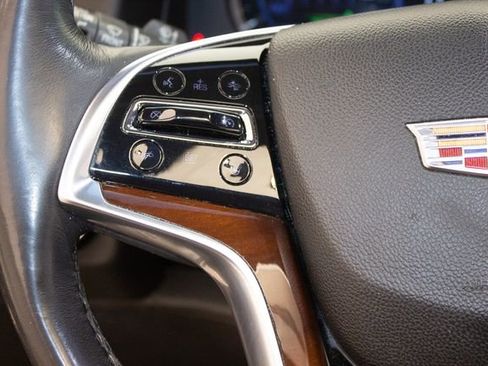 Used 2018 Cadillac Escalade Luxury image 28