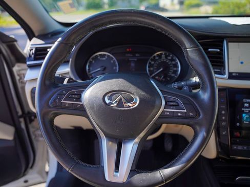 Used 2020 INFINITI QX50 Luxe w/ Navigation Package AWD/4WD image 10