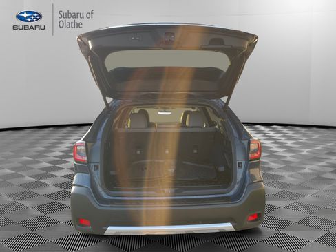 Certified 2025 Subaru Outback Limited image 6