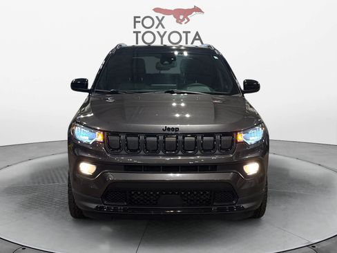 Used 2022 Jeep Compass Latitude FWD image 9