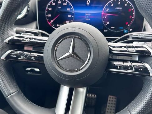 Used 2026 Mercedes-Benz GLC 300 4MATIC image 18