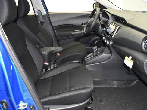 Certified 2025 Nissan Kicks Play S FWD image 24