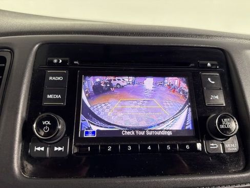 Used 2022 Honda HR-V LX image 28