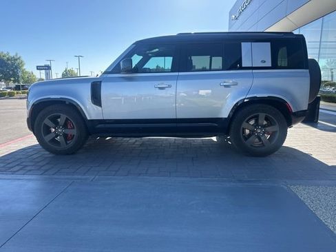 Used 2022 Land Rover Defender 110 X AWD/4WD image 8