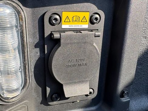 Used 2025 Ford Maverick XLT w/ Equipment Group 301A AWD/4WD image 10