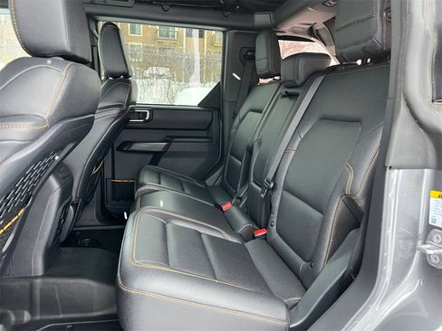 Certified 2024 Ford Bronco Badlands w/ Sasquatch Package image 20