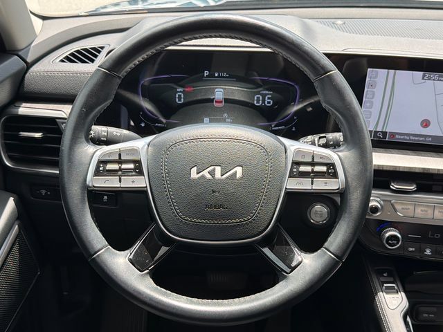 Used 2025 Kia Telluride EX w/ EX Captain's Chair Package FWD image 24