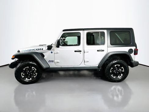 Used 2024 Jeep Wrangler Unlimited Rubicon 4xe AWD/4WD image 4