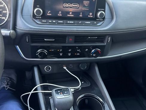 Used 2021 Nissan Rogue S FWD image 8