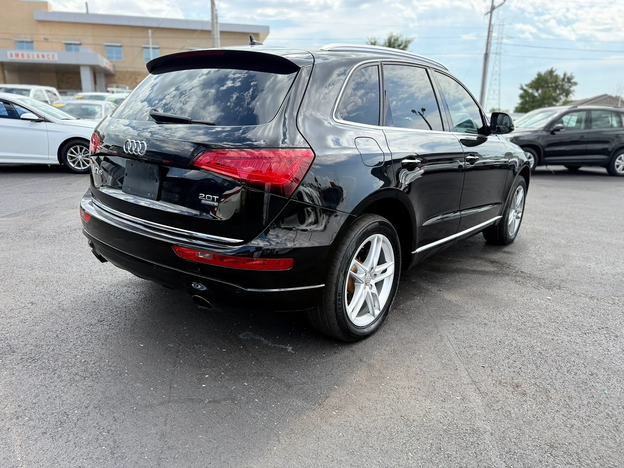 Used 2017 Audi Q5 2.0T Premium AWD/4WD image 3