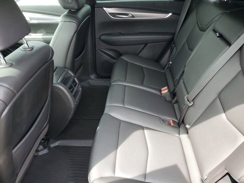 Used 2023 Cadillac XT5 Luxury AWD/4WD image 23
