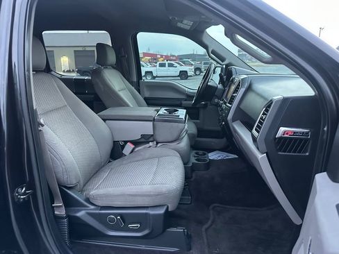 Used 2015 Ford F150 XLT w/ Equipment Group 302A Luxury image 4