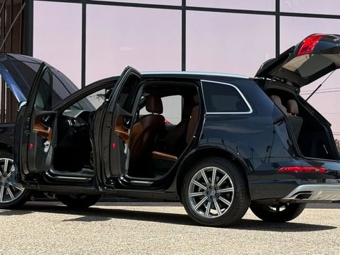 Used 2017 Audi Q7 3.0T Premium Plus w/ Premium Plus Package AWD/4WD image 29