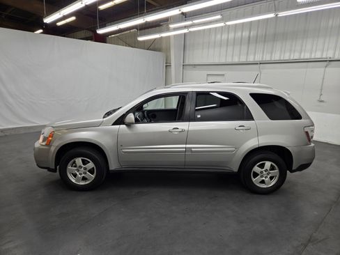 Used 2008 Chevrolet Equinox LT image 2
