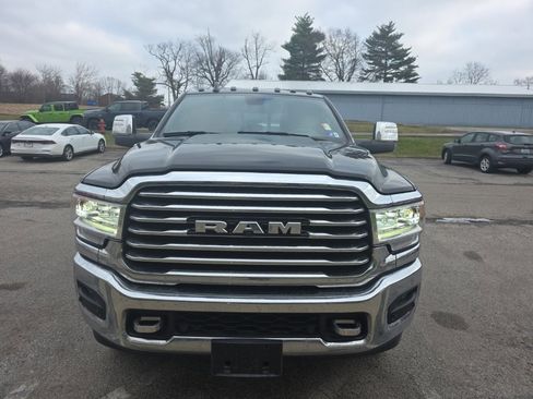 Used 2024 RAM 2500 Limited w/ Towing Technology Group image 2