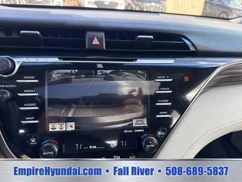 Used 2020 Toyota Camry XLE w/ Sunroof Package FWD image 23