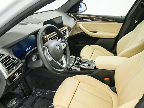 Used 2023 BMW X3 sDrive30i w/ Premium Package w/ZPA RWD image 17