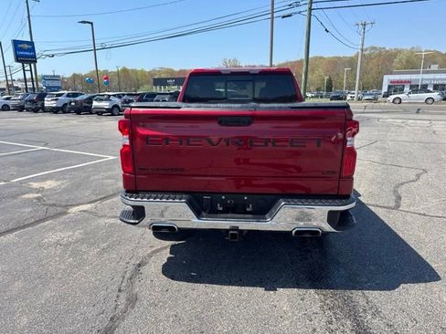 Used 2022 Chevrolet Silverado 1500 LTZ w/ LTZ Premium Package AWD/4WD image 6
