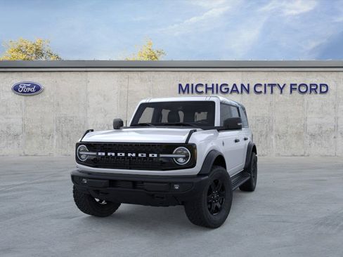 New 2025 Ford Bronco Outer Banks image 2