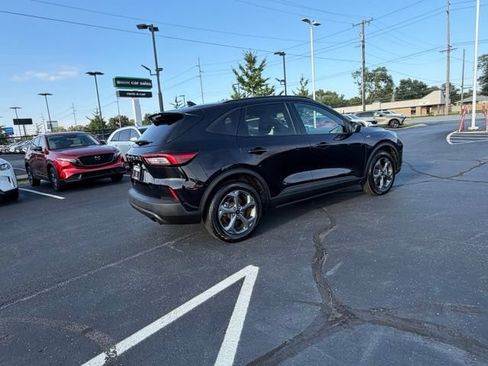 Used 2025 Ford Escape ST-Line FWD image 9