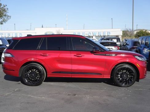 Used 2025 Lincoln Aviator Reserve w/ Equipment Group 201A image 5