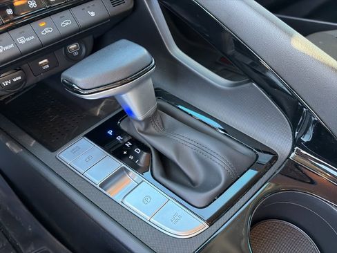 Used 2023 Hyundai Elantra SEL w/ Convenience Package image 20