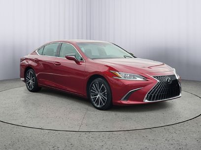 Certified 2025 Lexus ES 350 w/ Premium Package