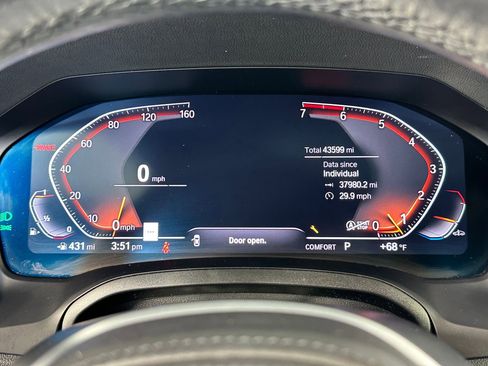 Certified 2023 BMW 430i Coupe w/ M Sport Package image 18