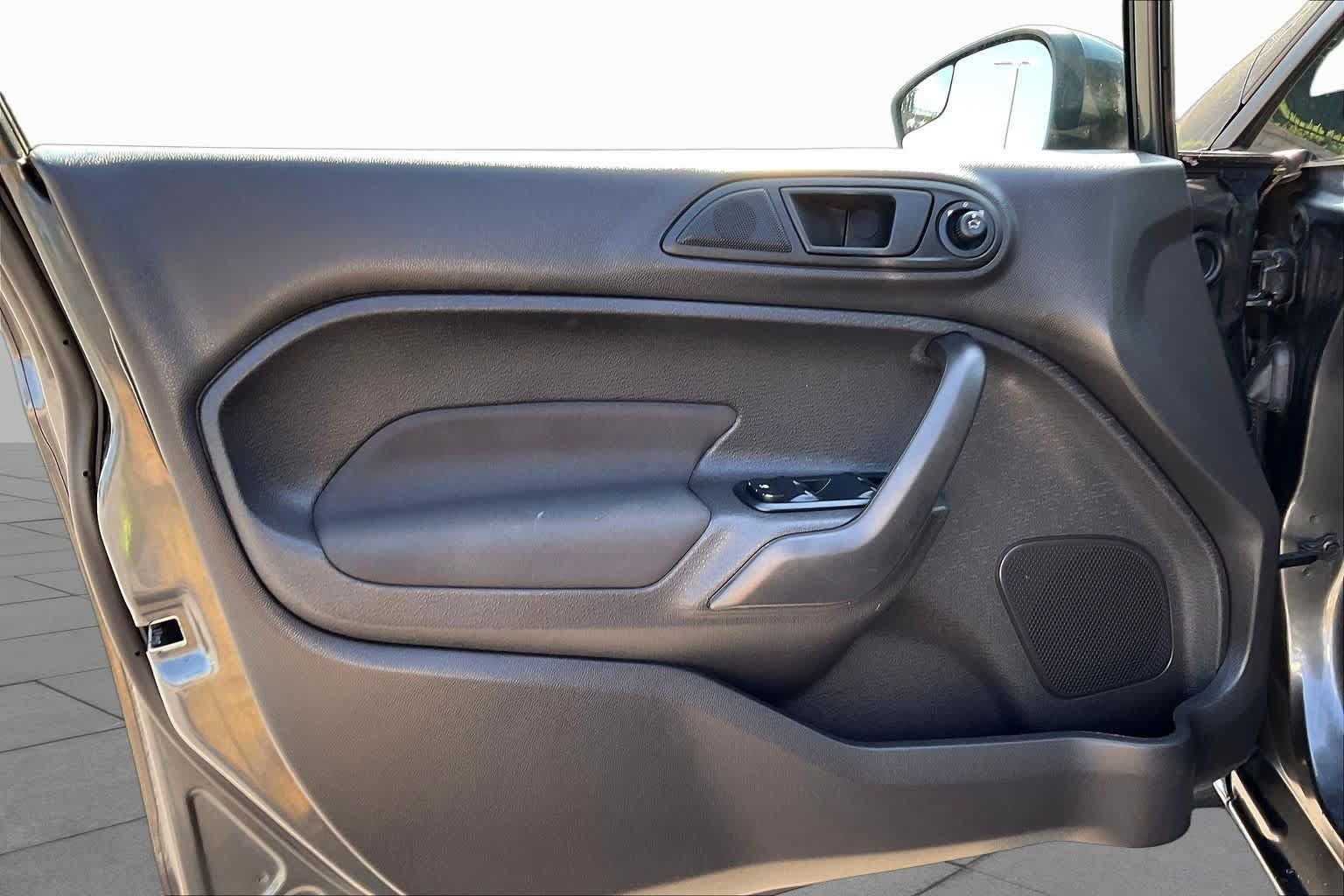 Used 2019 Ford Fiesta SE FWD image 22